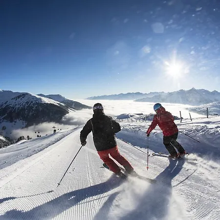 Appartmenthaus Martina Апартаменты Цель-ам-Циллер